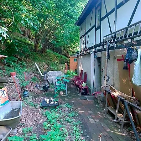 Ruhig Und Spartanisch Wohnen Im Denkmal Hotel Niederwiesa