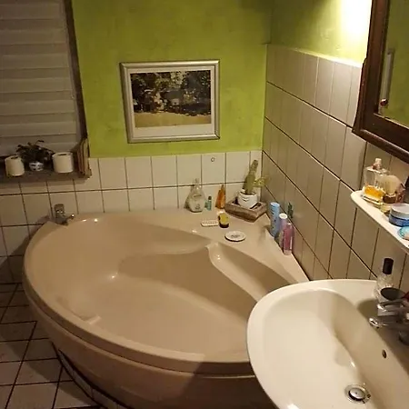 Ruhig Und Spartanisch Wohnen Im Denkmal Hotel