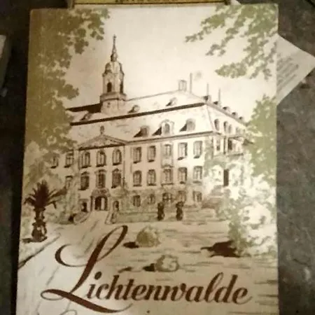 Ruhig Und Spartanisch Wohnen Im Denkmal Hotel