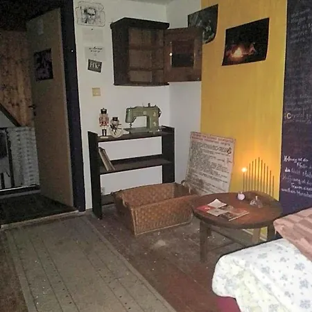 Ruhig Und Spartanisch Wohnen Im Denkmal Hotel